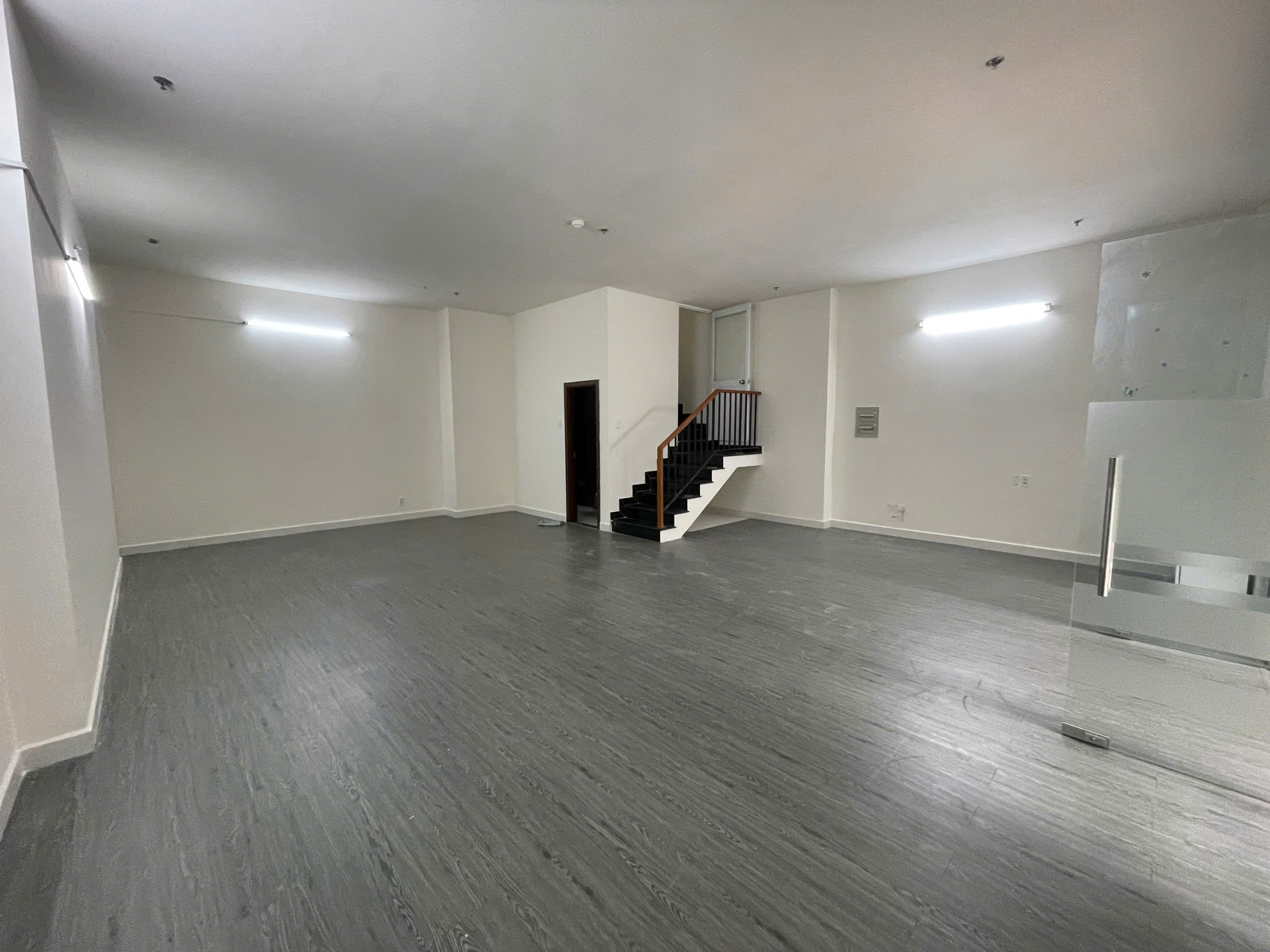 Cho thuê nhà 2225 Phạm Thế Hiển, 17 triệu, 151m2, 1T, 1L , có thể ở và kinh doanh - Ảnh 4